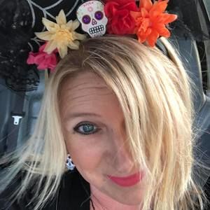 Meet your Posher, Lori